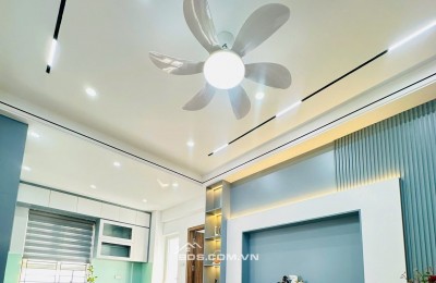 Bán gấp căn hộ chung cư cao cấp 18T1 Lê Văn Lương 2pn 2wc DT: 102m² giá 7tỷ